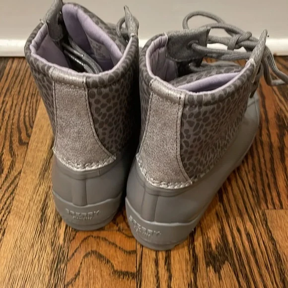 SPERRY NWT boots - Picture 3 of 5